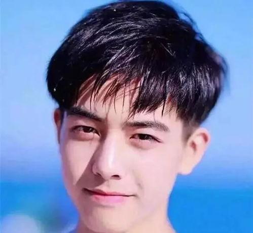 男学生头发型图片,时尚男学生发型大盘点