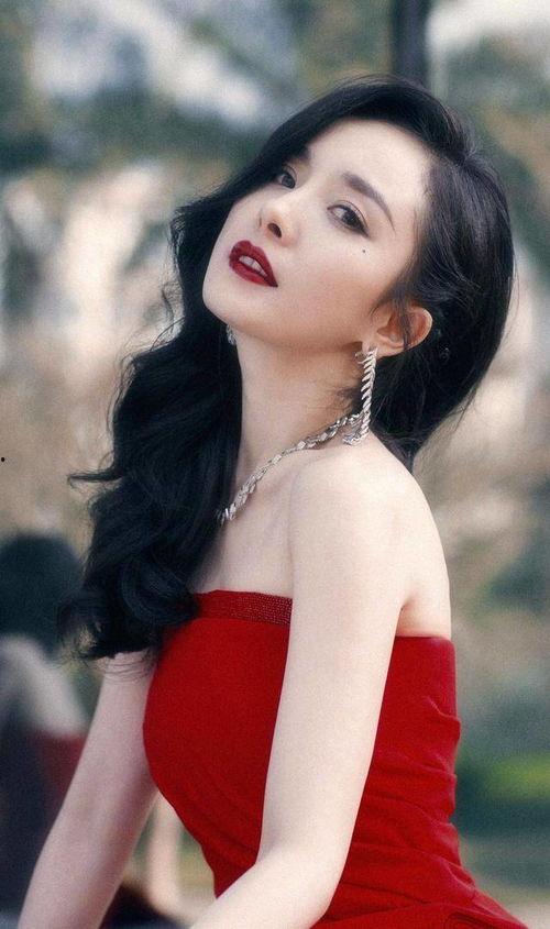 杨幂的图片大全集,光影交织，美丽瞬间大盘点