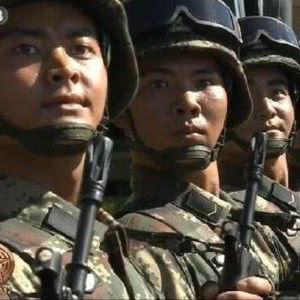 被军人挤奶的图片大全,挤奶瞬间图片大全