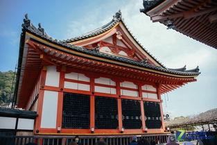 日本屋檐,传统与现代的和谐交融