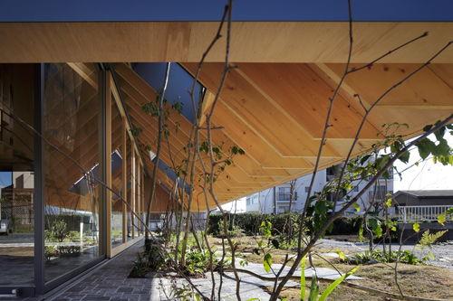 日本屋檐,传统与现代的和谐交融