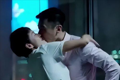 父女吻戏视频在线观看,揭秘网络热传父女吻戏视频背后的真相