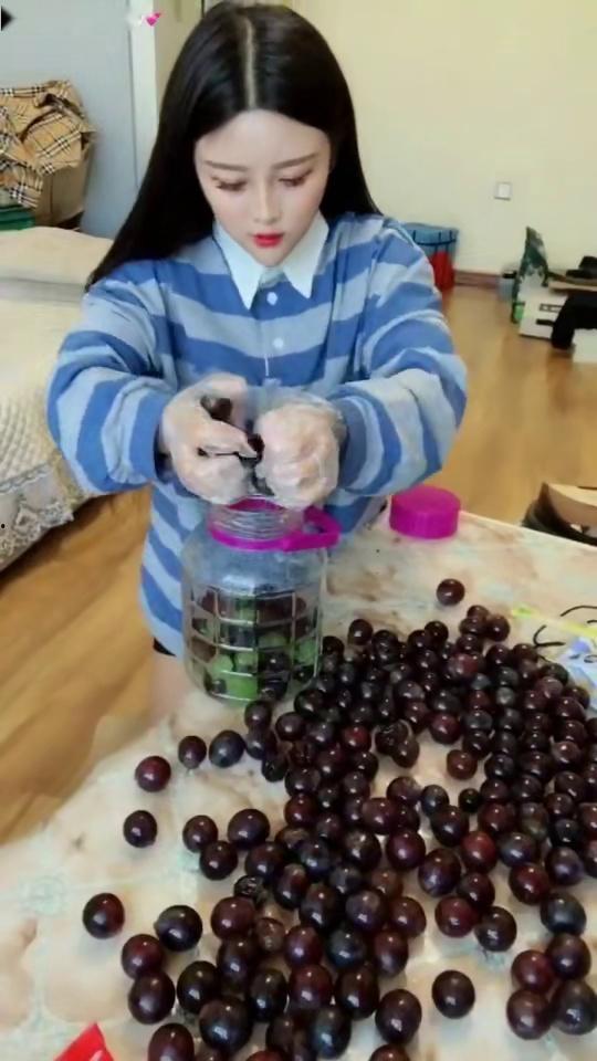 葡萄酒的做法视频,葡萄酒制作全过程揭秘