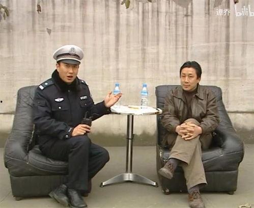 谭谈交通视频,幽默交警教你安全出行